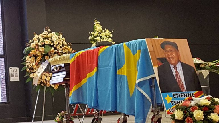 Funérailles d’Etienne Tshisekedi : bras de fer continu et enjeu politique entre le pouvoir et l’UDPS