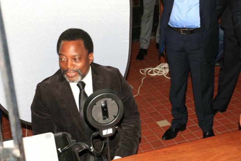 Début d’enrôlement d’électeurs à Kinshasa : Joseph Kabila en premier malgré les multiples couacs !