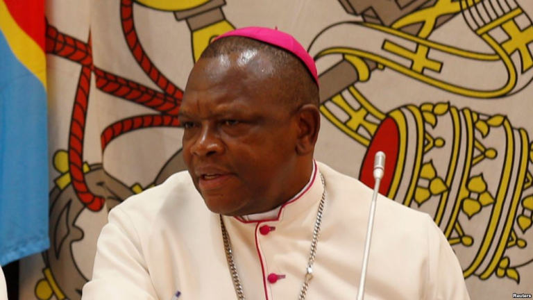 Mgr Fridolin Ambongo : « Prenez courage. Tenez-vous debout avec la flamme de l’espérance en main !»