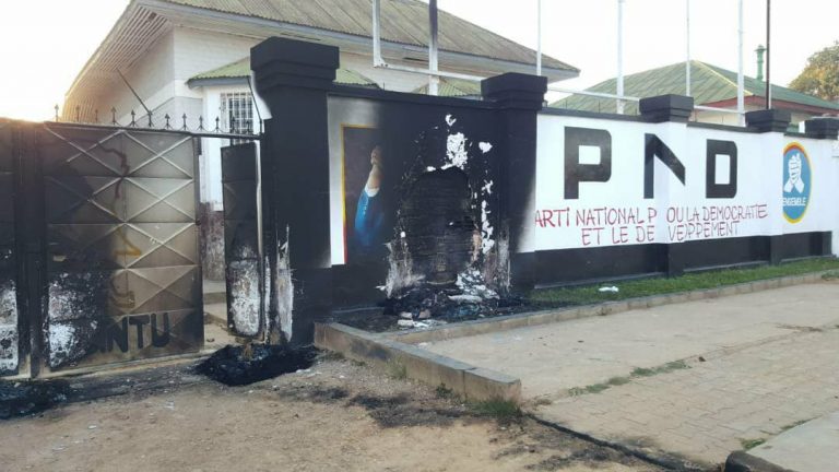 LUBUMBASHI : Le Siège du PND vandalisé par des inciviques en fuite
