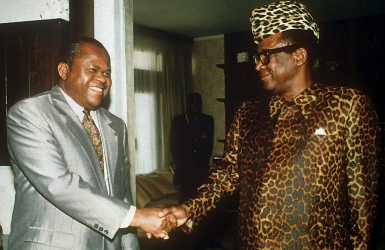 RDC-Dossier de l’Histoire : Comment Tshisekedi nargua Mobutu qui le lui rendit fort bien