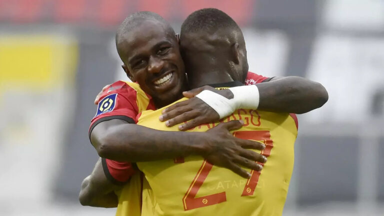 FOOTBALL : Gaël Kakuta, « Une fierté d’avoir le Prix Marc-Vivien Foé avec Lens »