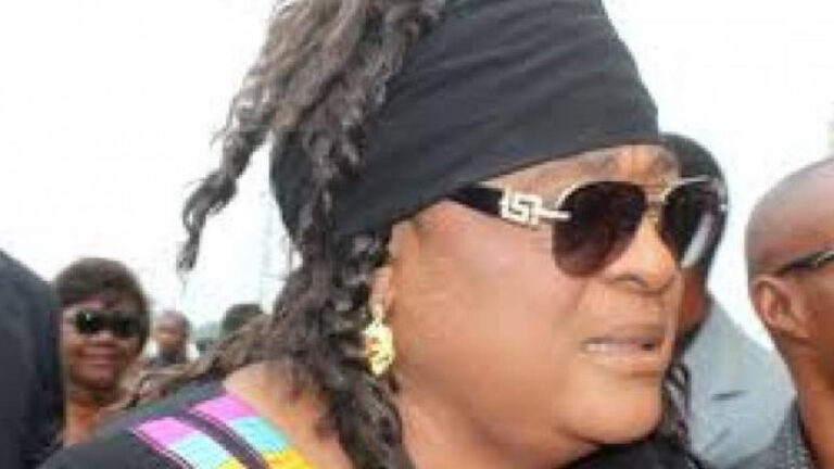 RDC : L’inspiration d’outre-tombe de Luambo à Tshiala Muana, un pétard mouillé !