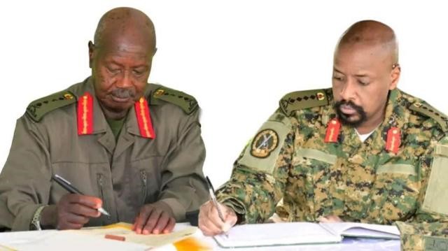 (Museveni et Muhoozi, le père et le fils. Objectif State house. Photo tiers)