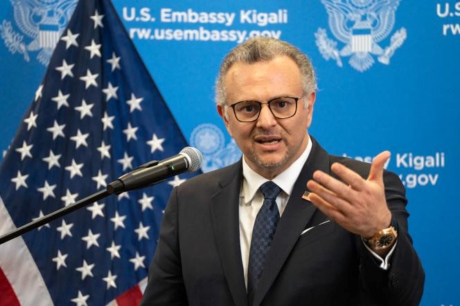 L’émissaire américain pour l’Afrique, Massad Boulos, lors d’une conférence de presse à Kigali (Rwanda), le 8 avril 2025. PALOMA LAUDET / AFP