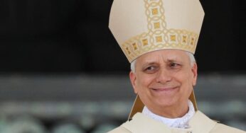 Le pape Léon XIV ouvre son pontificat en critiquant une économie qui « marginalise les pauvres »